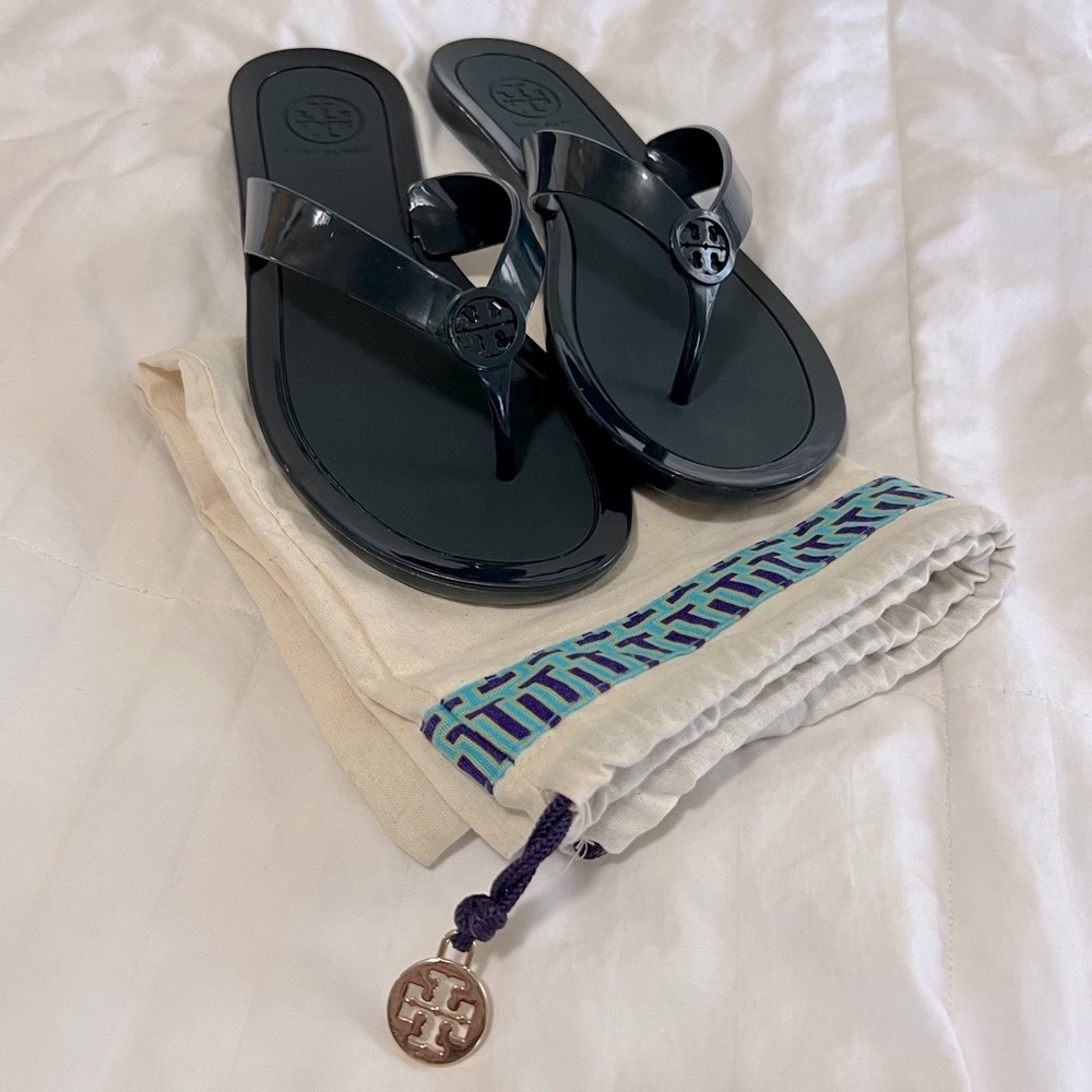 Tory Burch NAVY jelly rubber logo flip flop sandals SZ 7